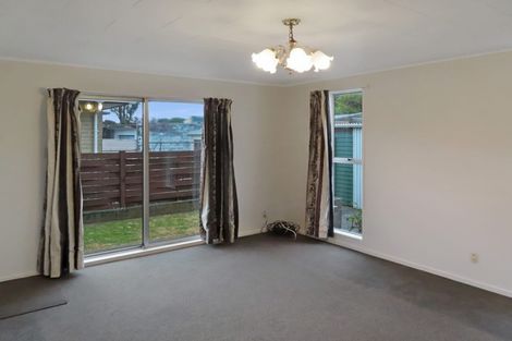 Photo of property in 2/15 Douglas Street, Waiwhetu, Lower Hutt, 5010