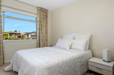 Photo of property in 2 Loloma Way, Wharewaka, Taupo, 3330