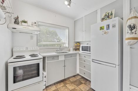 Photo of property in 73 Great North Road, Saint Johns Hill, Whanganui, 4501