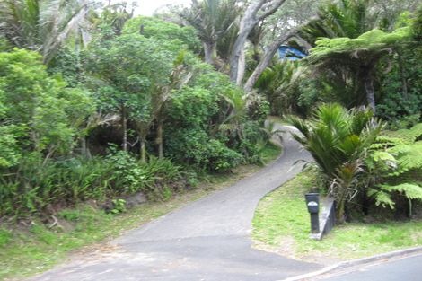 Photo of property in 100 Motutara Road, Muriwai, Waimauku, 0881