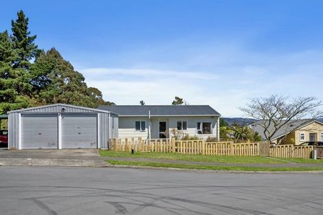 Photo of property in 26 Gentian Street, Timberlea, Upper Hutt, 5018