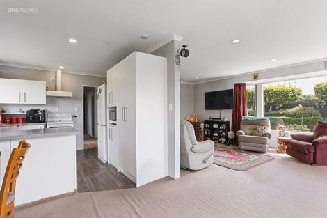 Photo of property in 16 Matthews Street, Kaiapoi, 7630