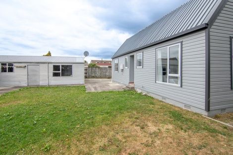 Photo of property in 53 Kaimanawa Street, Kelvin Grove, Palmerston North, 4414