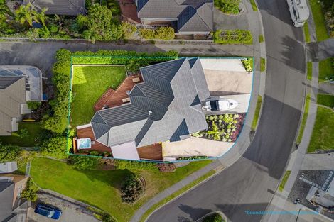 Photo of property in 6 Dorchester Place, Orewa, 0931