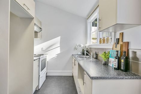 Photo of property in 220 Ohiro Road, Brooklyn, Wellington, 6021