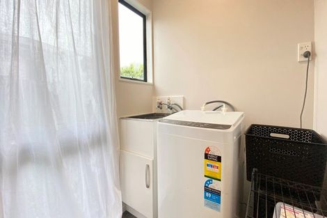 Photo of property in 5 Sunvue Road, Glen Eden, Auckland, 0602