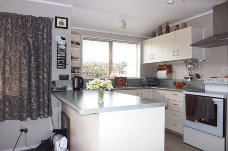 Photo of property in 10 Te Kama Street, Levin, 5510