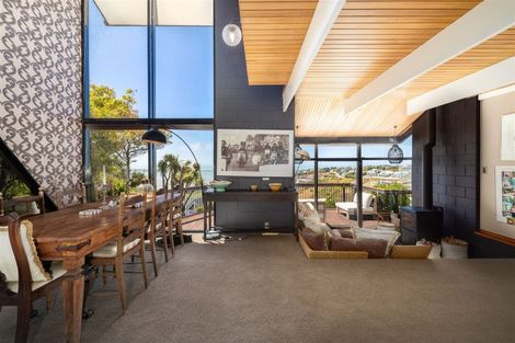 Photo of property in 14 Highbank Lane, Mount Pleasant, Christchurch, 8081