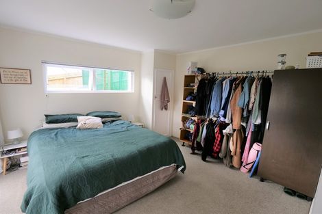 Photo of property in 31 Pemberton Avenue, Bayview, Auckland, 0629