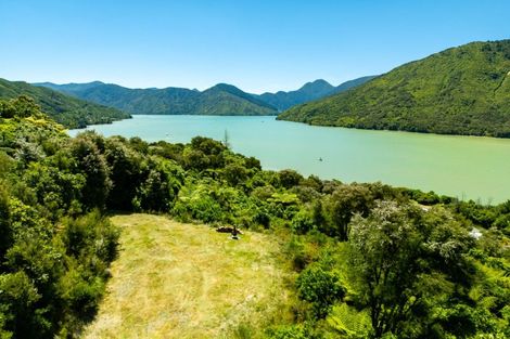 Photo of property in 32 Tepuia Heights, Havelock, 7281