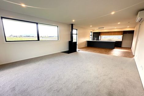 Photo of property in 42 Deans Drive, Wanaka, 9382
