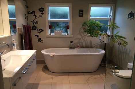 Photo of property in 57 Jeffreys Road, Fendalton, Christchurch, 8052