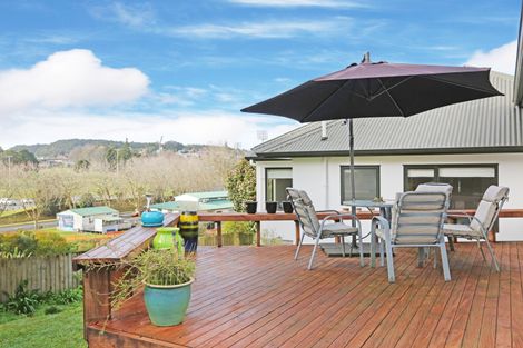 Photo of property in 8a Stembridge Avenue, Pukekohe, 2120