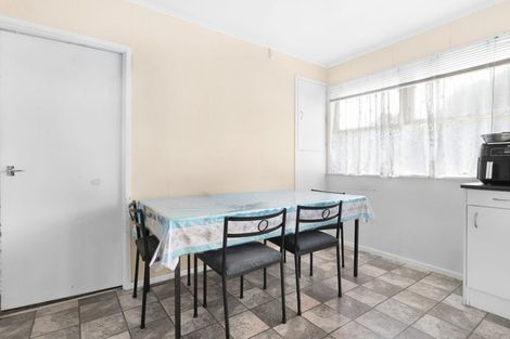 Photo of property in 9 Gainsborough Street, Manurewa, Auckland, 2102