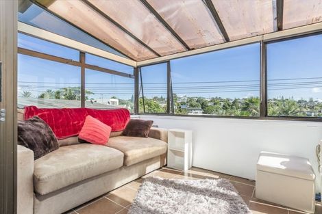 Photo of property in 3/283 Glenfield Road, Glenfield, Auckland, 0629