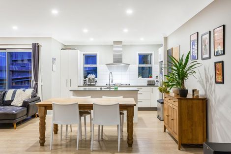 Photo of property in 3 Shoal Place, Whitby, Porirua, 5024