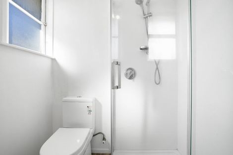 Photo of property in 2 Kenney Crescent, Fairfield, Hamilton, 3214