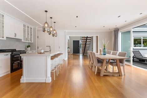 Photo of property in 32 Rahui Road, Greenhithe, Auckland, 0632