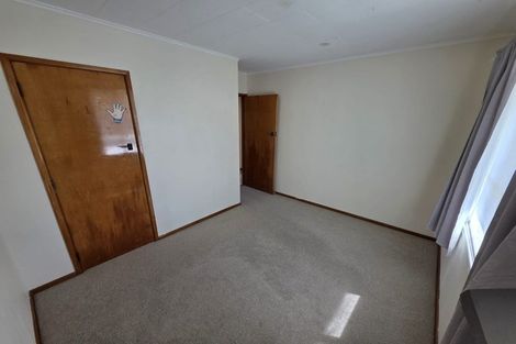 Photo of property in 14 Ussher Place, Pakuranga Heights, Auckland, 2010