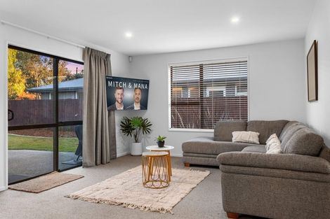 Photo of property in 12 Mervyn Drive, Avondale, Christchurch, 8061