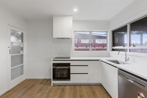 Photo of property in 32 Idlewild Avenue, Mangere, Auckland, 2022