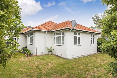 Photo of property in 35 Hardie Street, Hokowhitu, Palmerston North, 4410