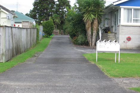 Photo of property in 4/47 Woodside Road, Massey, Auckland, 0614