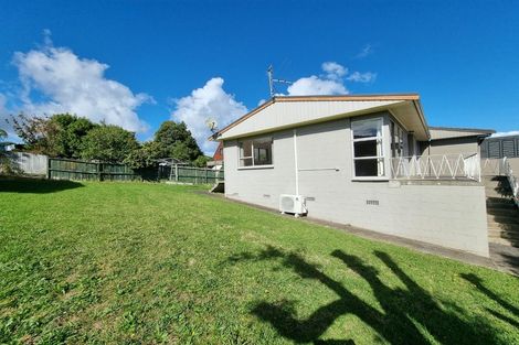 Photo of property in 3/68 Takutai Avenue, Half Moon Bay, Auckland, 2012