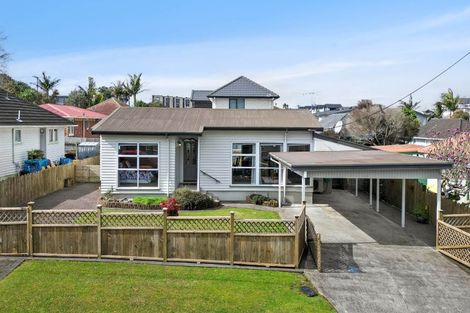 Photo of property in 1/18 Toru Street, Te Atatu Peninsula, Auckland, 0610