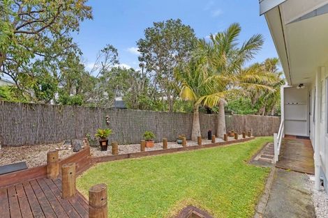 Photo of property in 2/10 Rambler Crescent, Beach Haven, Auckland, 0626
