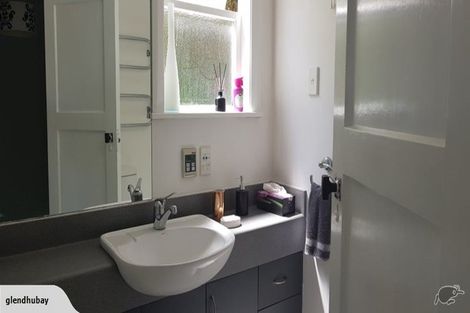 Photo of property in 77 Homebush Road, Khandallah, Wellington, 6035