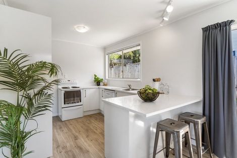 Photo of property in 69 Lynden Avenue, Hillcrest, Auckland, 0627