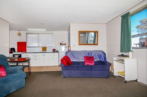 Photo of property in 21 Palmerston Street, Westport, 7825