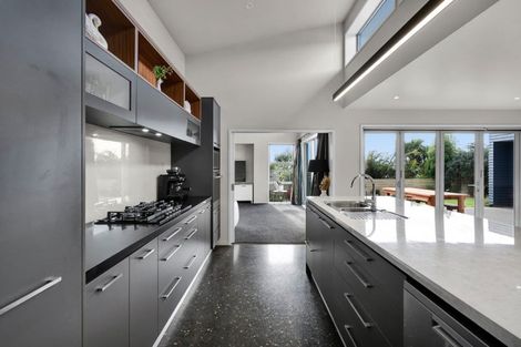 Photo of property in 61 Karamea Street, Whalers Gate, New Plymouth, 4310