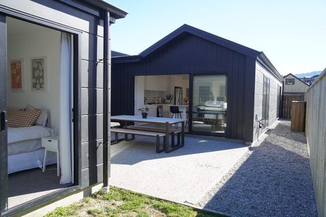 Photo of property in 93 Drysdale Road, Jacks Point, 9371