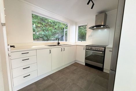 Photo of property in 41a Onslow Road, Khandallah, Wellington, 6035