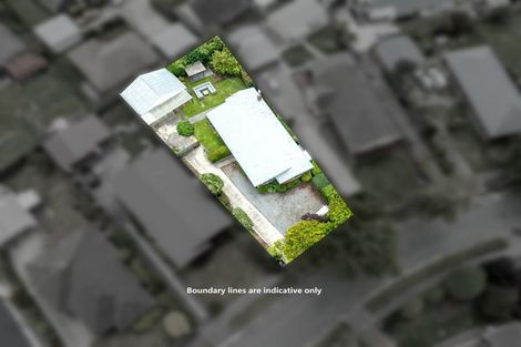 Photo of property in 21 Lochee Road, Upper Riccarton, Christchurch, 8041