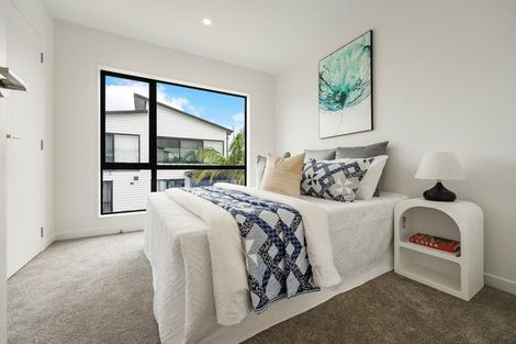 Photo of property in 35 Observation Green, Hobsonville, Auckland, 0616