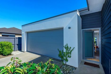Photo of property in 10 Meyer Crescent, Halswell, Christchurch, 8025
