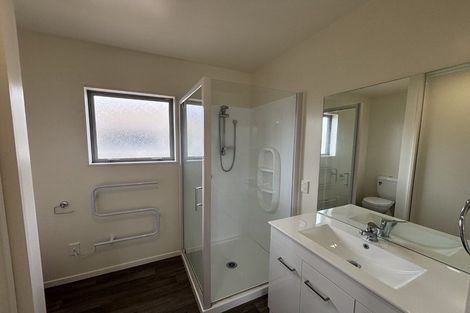 Photo of property in 1/2 Wildwood Avenue, Wainoni, Christchurch, 8061