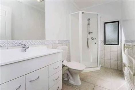 Photo of property in 15 Ali Place, Ranui, Auckland, 0612