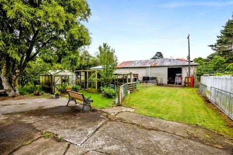 Photo of property in 242 Bridge Street, Eltham, 4322