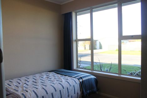 Photo of property in 51 Hillary Street, Winton, 9720