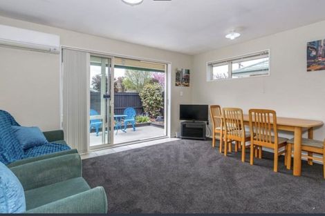 Photo of property in 2/24 Avonhead Road, Avonhead, Christchurch, 8042
