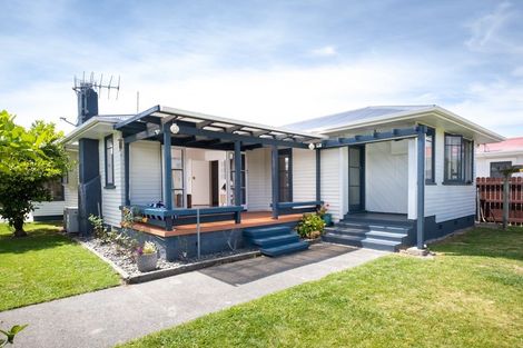 Photo of property in 27 Magdalen Crescent, Pirimai, Napier, 4112