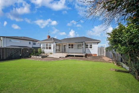 Photo of property in 9 Andrew Road, Howick, Auckland, 2010