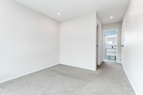 Photo of property in 44b Blakeborough Drive, Forrest Hill, Auckland, 0620