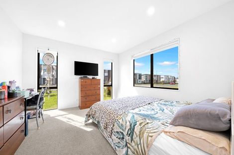 Photo of property in 1 Te Mura Crescent, Takanini, 2112