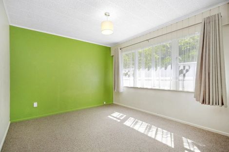 Photo of property in 94a Dowse Drive, Maungaraki, Lower Hutt, 5010