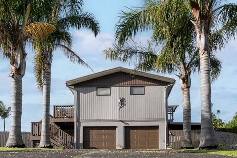 Photo of property in 5 Taihiki Road, Clarks Beach, 2122